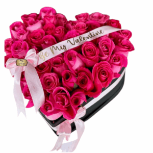 Arreglo de Rosas Fucsias en Caja en Forma de Corazón- Las Palmas Floristería Bogotá