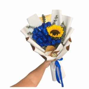 Bouquet Elegancia Azul con Girasol – Las Palmas Floristería Bogotá
