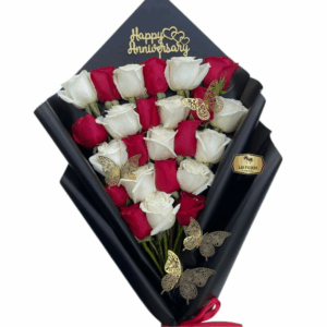 Bouquet de Rosas Rojas y Blancas con Mariposas Doradas – Especial Aniversario | Las Palmas Floristería Bogotá